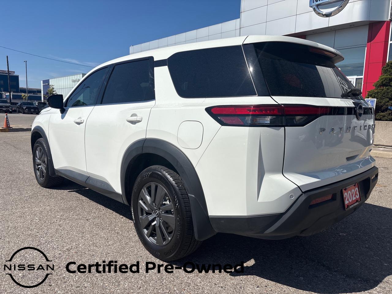 2023 Nissan Pathfinder S 4dr 4x4 Photo2