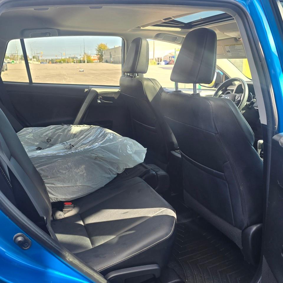 2016 Toyota RAV4 AWD 4dr Limited Photo