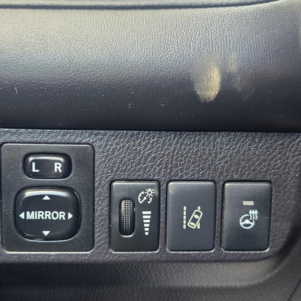 2016 Toyota RAV4 AWD 4dr Limited Photo