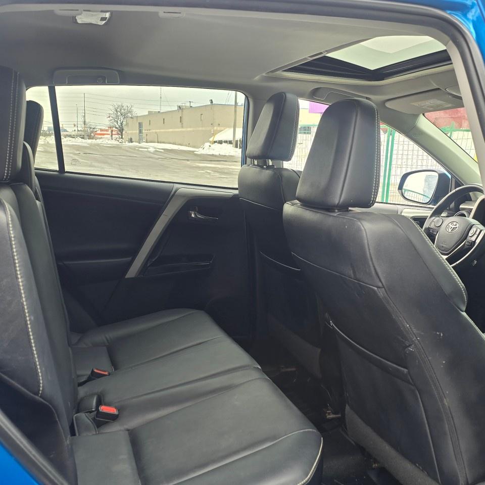 2016 Toyota RAV4 AWD 4dr Limited Photo
