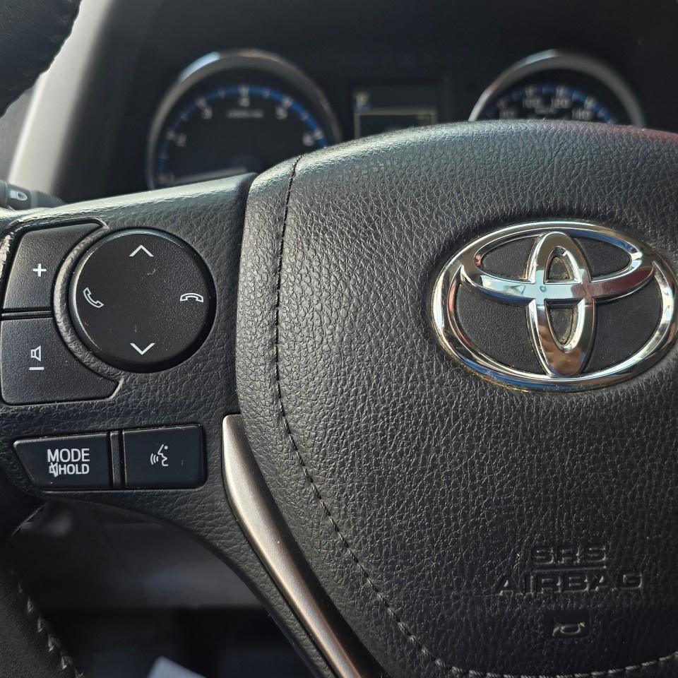 2016 Toyota RAV4 AWD 4dr Limited Photo