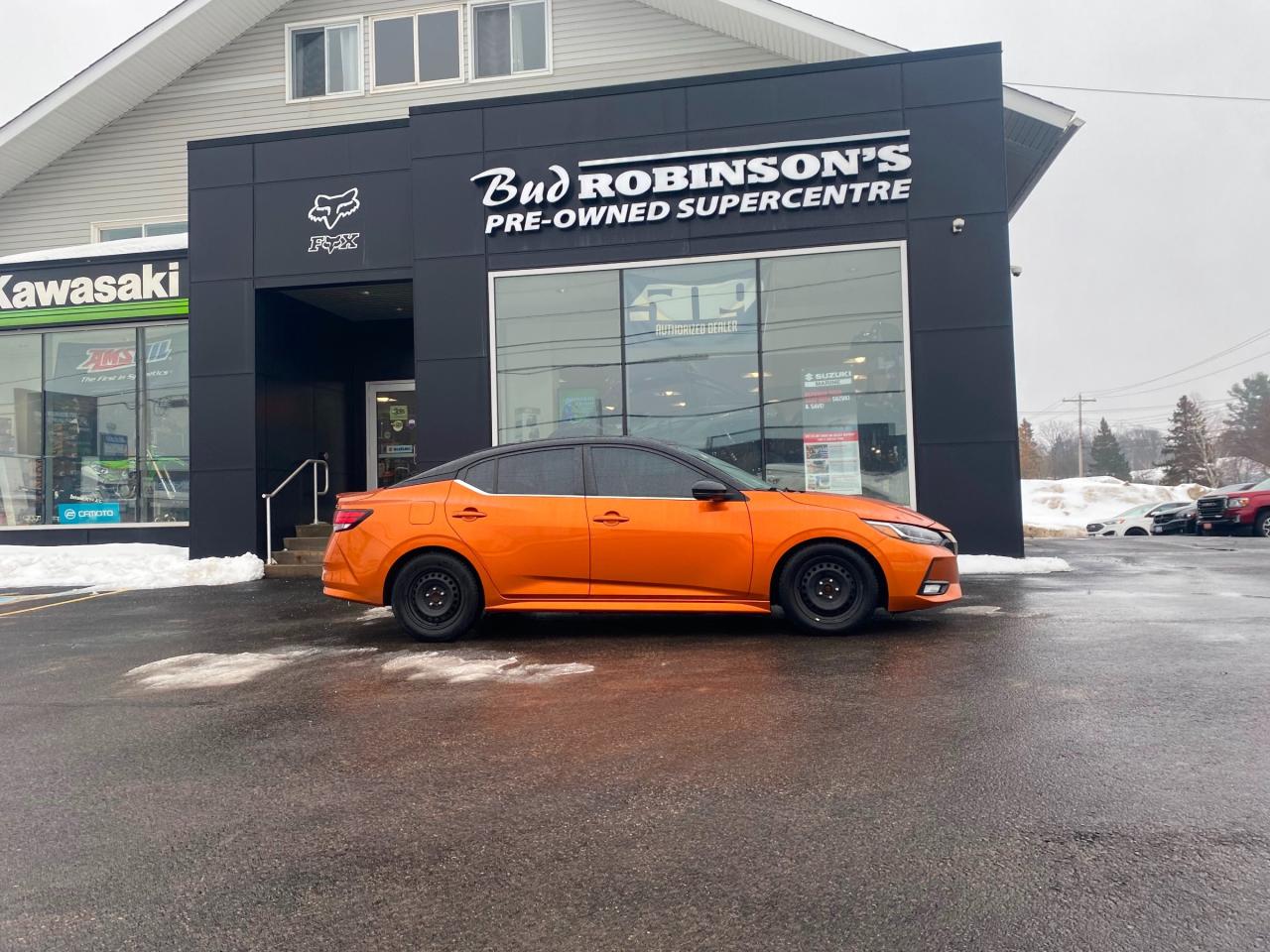 2020 Nissan Sentra SR (CVT) 4dr Sedan Photo