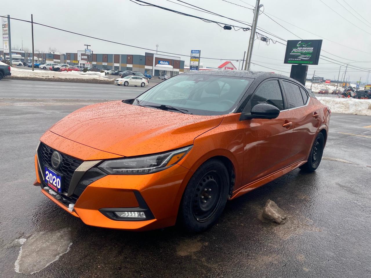 2020 Nissan Sentra SR (CVT) 4dr Sedan Photo4