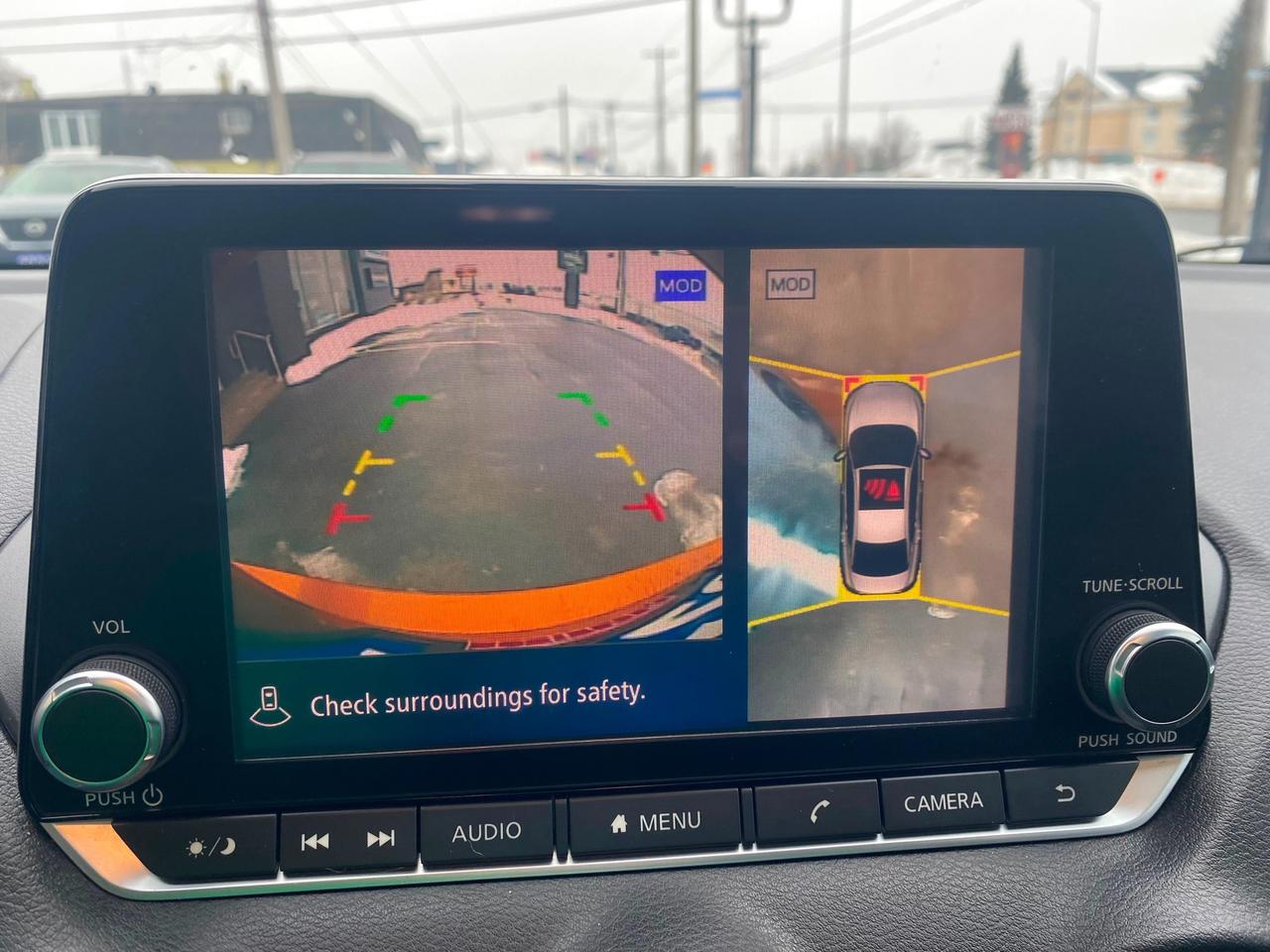 2020 Nissan Sentra SR (CVT) 4dr Sedan Photo