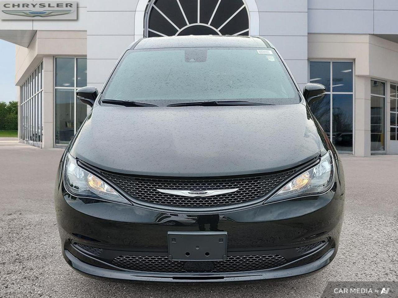 2025 Chrysler Grand Caravan SXT Front-Wheel Drive Passenger Van Photo