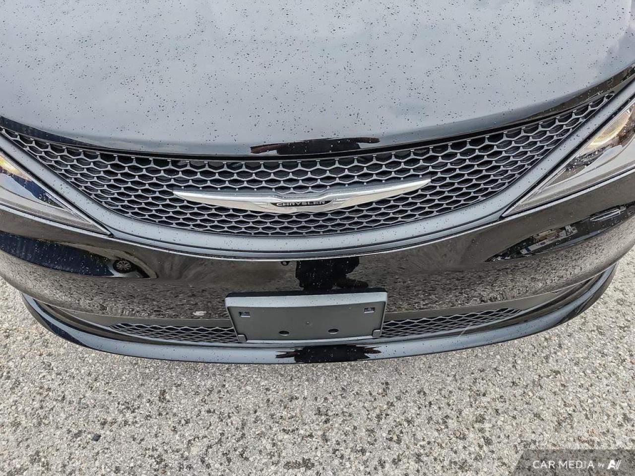 2025 Chrysler Grand Caravan SXT Front-Wheel Drive Passenger Van Photo