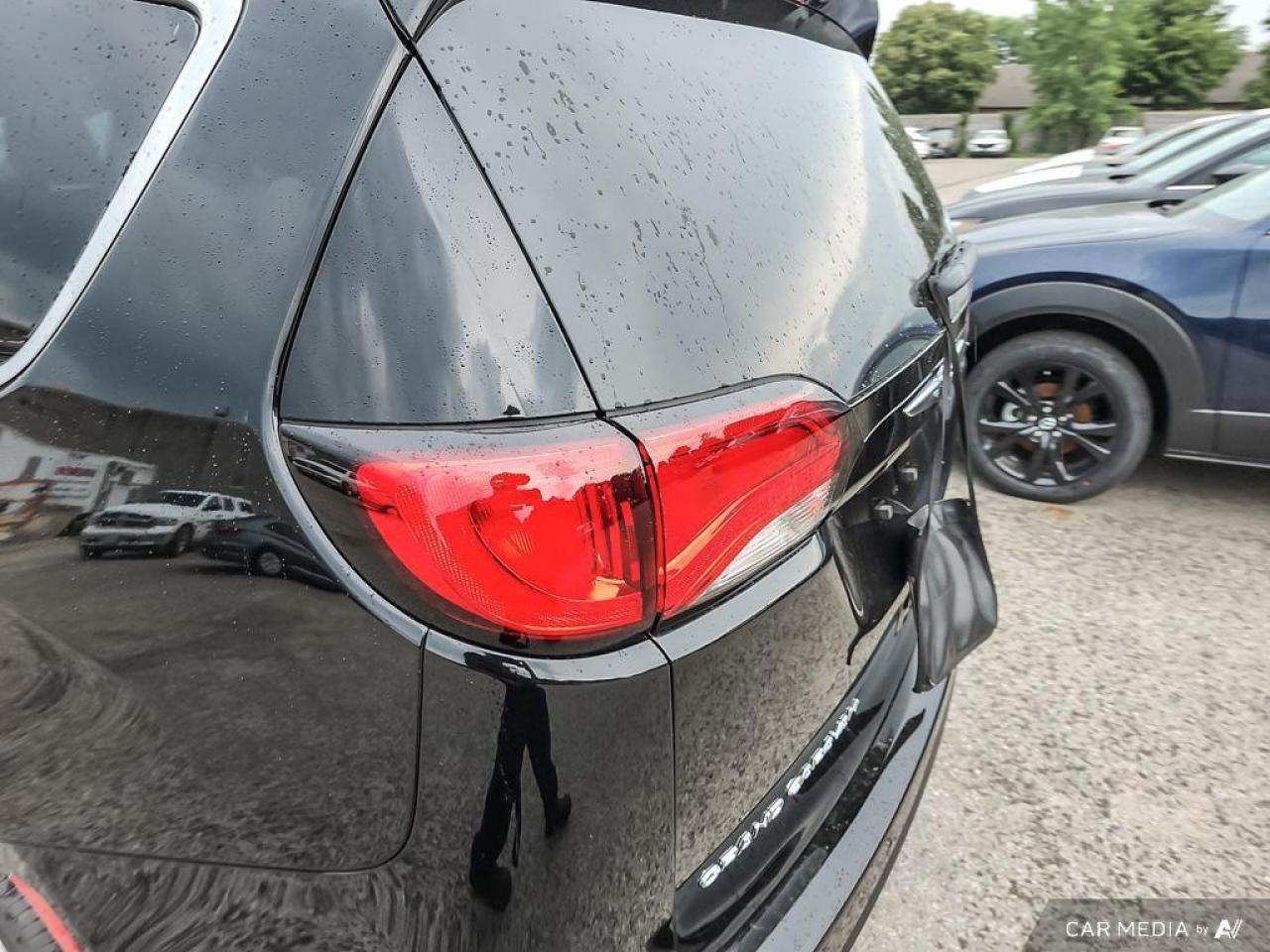 2025 Chrysler Grand Caravan SXT Front-Wheel Drive Passenger Van Photo