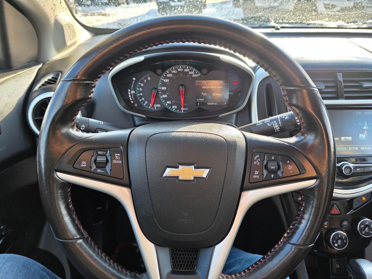 2017 Chevrolet Sonic LT Auto 4dr Hatchback Photo