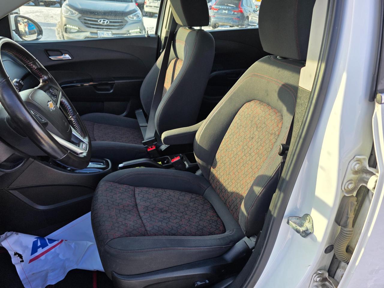 2017 Chevrolet Sonic LT Auto 4dr Hatchback Photo