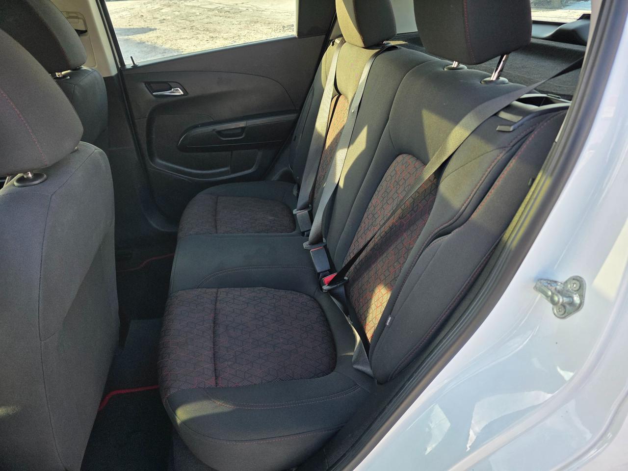 2017 Chevrolet Sonic LT Auto 4dr Hatchback Photo