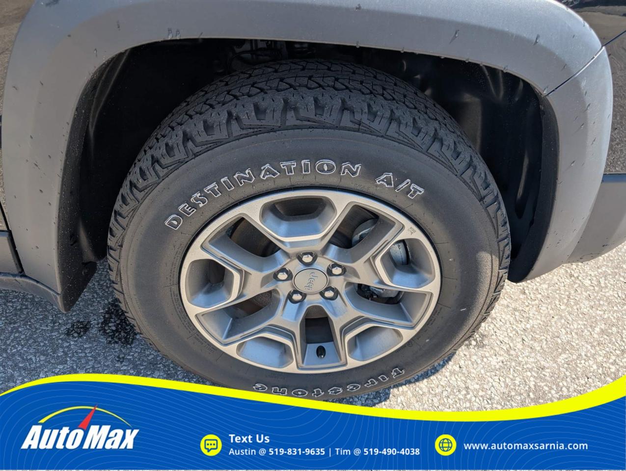 2022 Jeep Cherokee Trailhawk 4dr 4x4 Photo