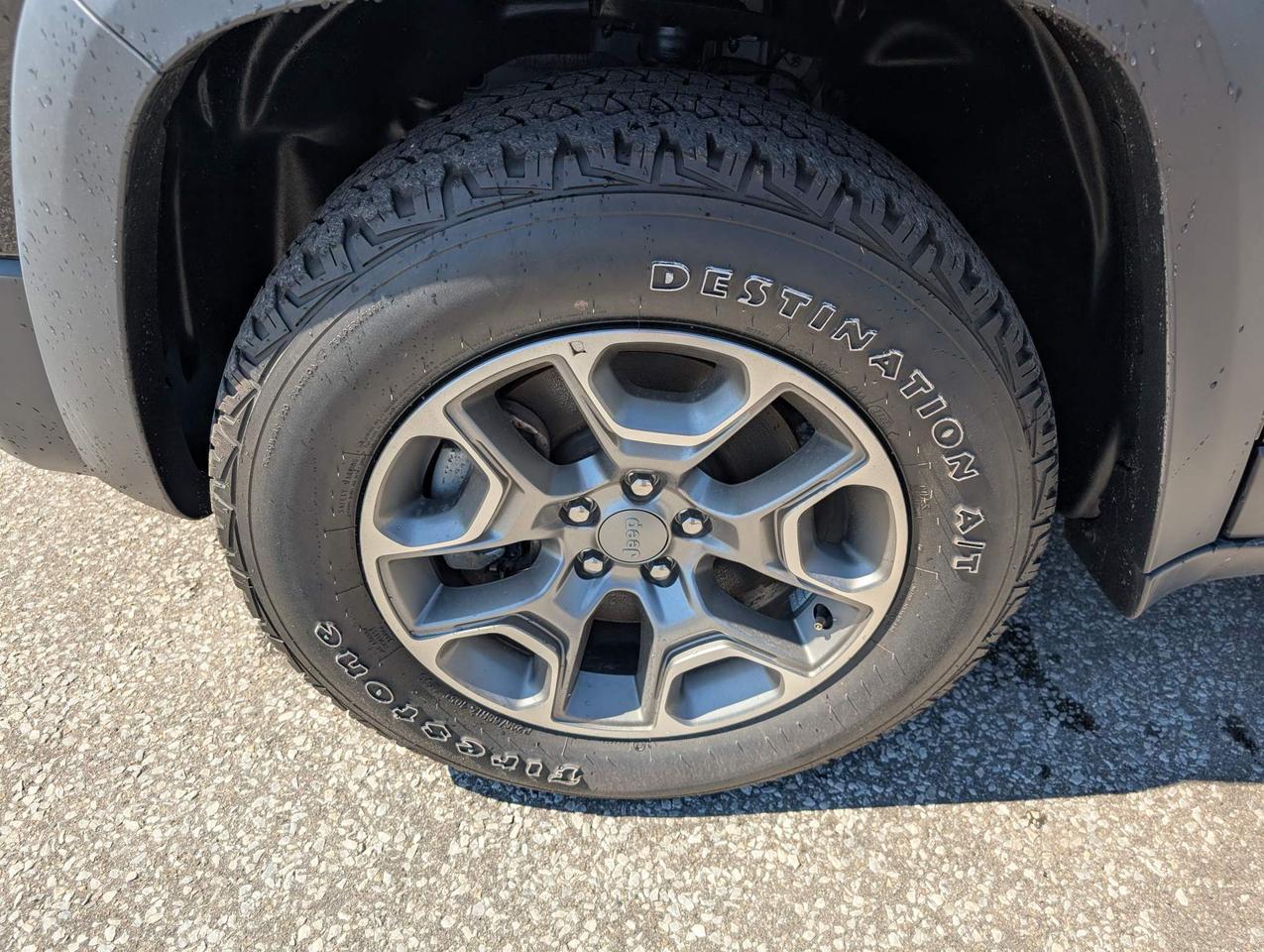 2022 Jeep Cherokee Trailhawk 4dr 4x4 Photo