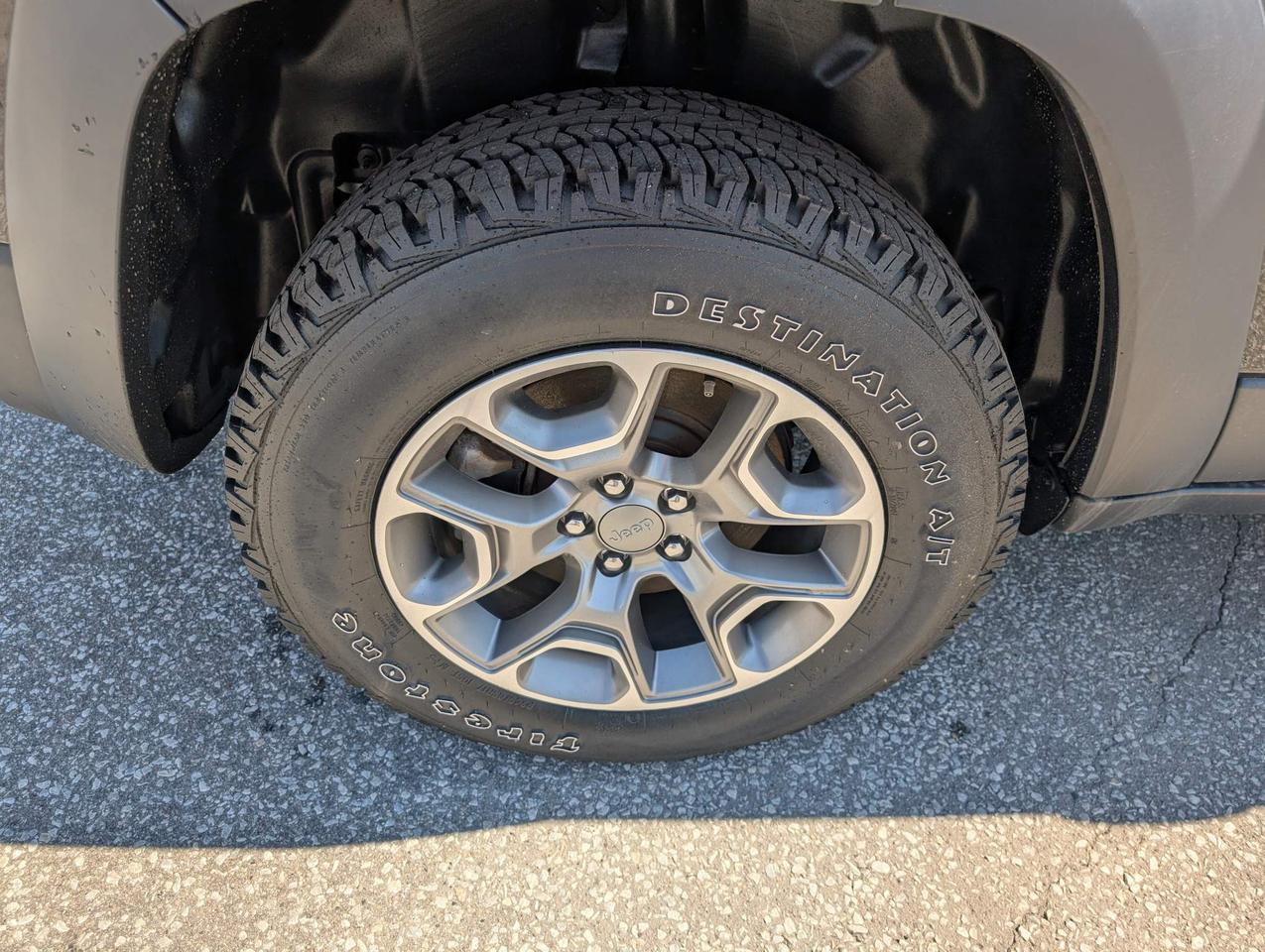 2022 Jeep Cherokee Trailhawk 4dr 4x4 Photo