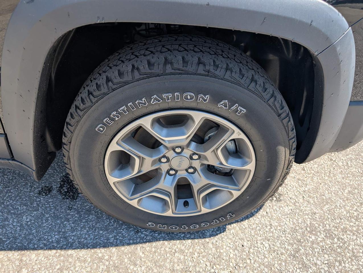 2022 Jeep Cherokee Trailhawk 4dr 4x4 Photo