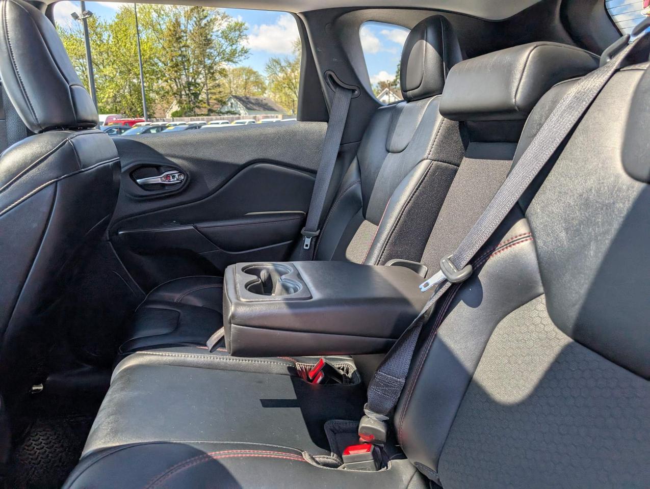2022 Jeep Cherokee Trailhawk 4dr 4x4 Photo