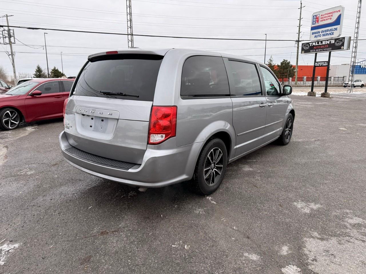 2014 Dodge Grand Caravan 4dr Wgn SXT Photo4