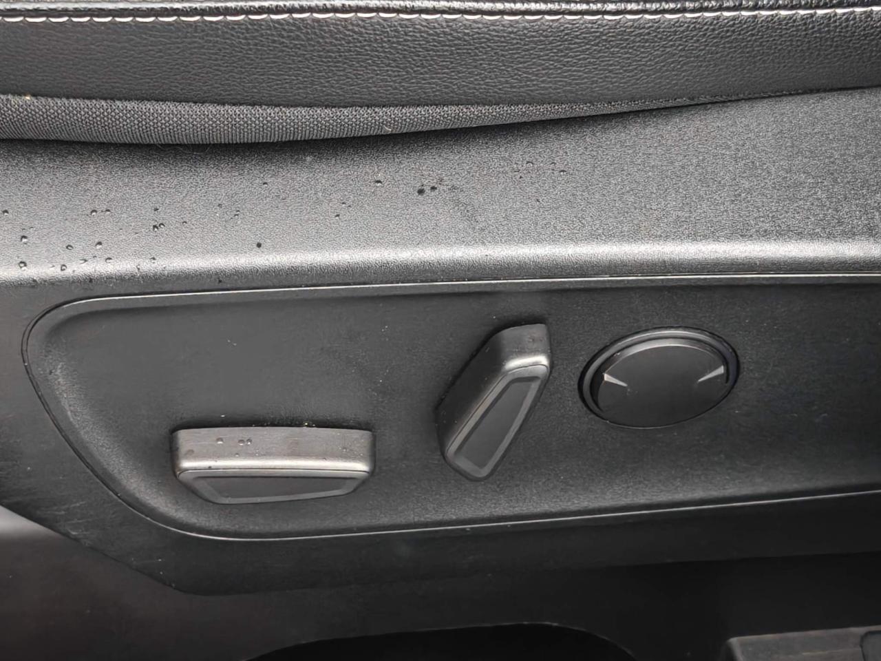 2022 Ford Escape SEL 4dr All-Wheel Drive Photo