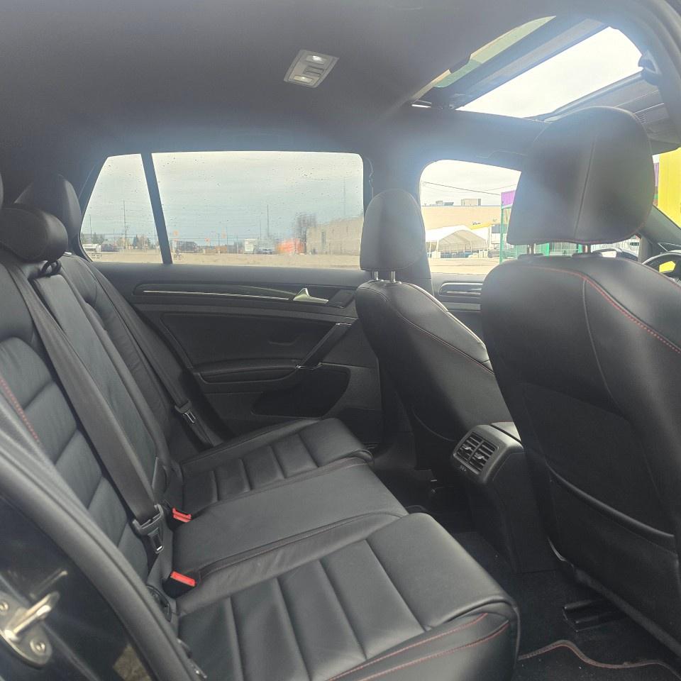 2017 Volkswagen Golf GTI 5dr HB Man Autobahn Photo