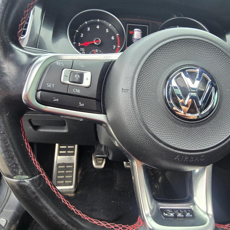 2017 Volkswagen Golf GTI 5dr HB Man Autobahn Photo