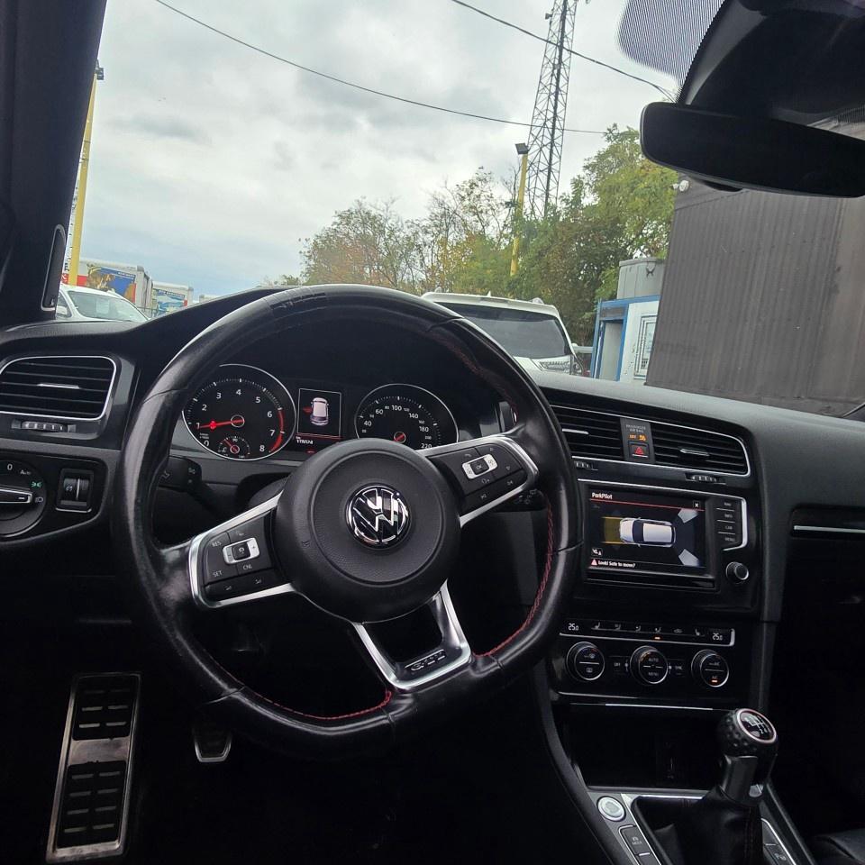 2017 Volkswagen Golf GTI 5dr HB Man Autobahn Photo