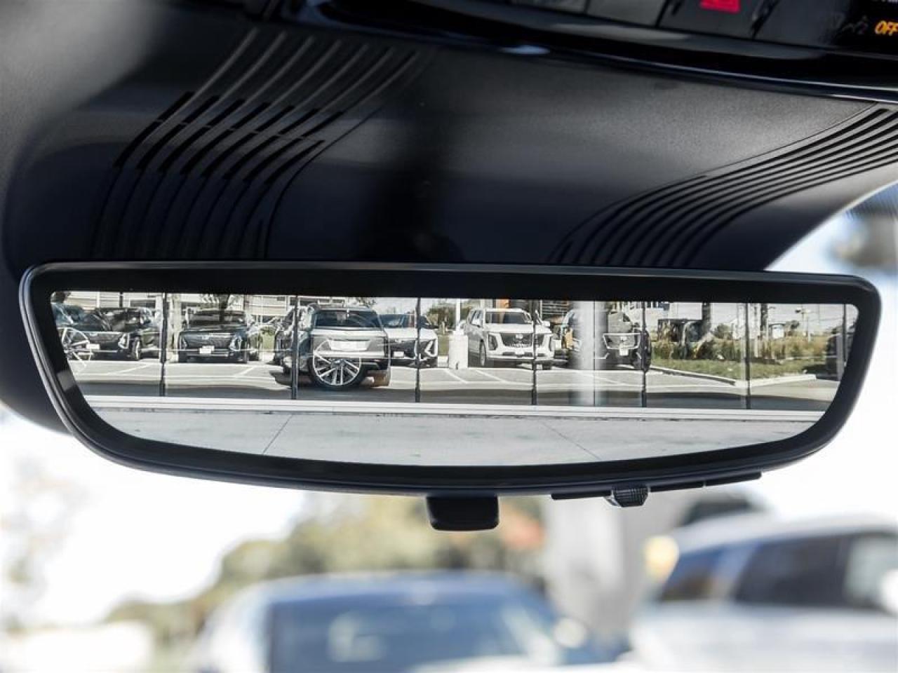 2026 Cadillac VISTIQ Luxury 4dr All-Wheel Drive Photo