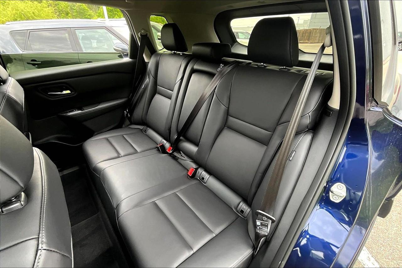2025 Nissan Rogue Midnight Edition 4dr All-Wheel Drive Sport Utility Photo
