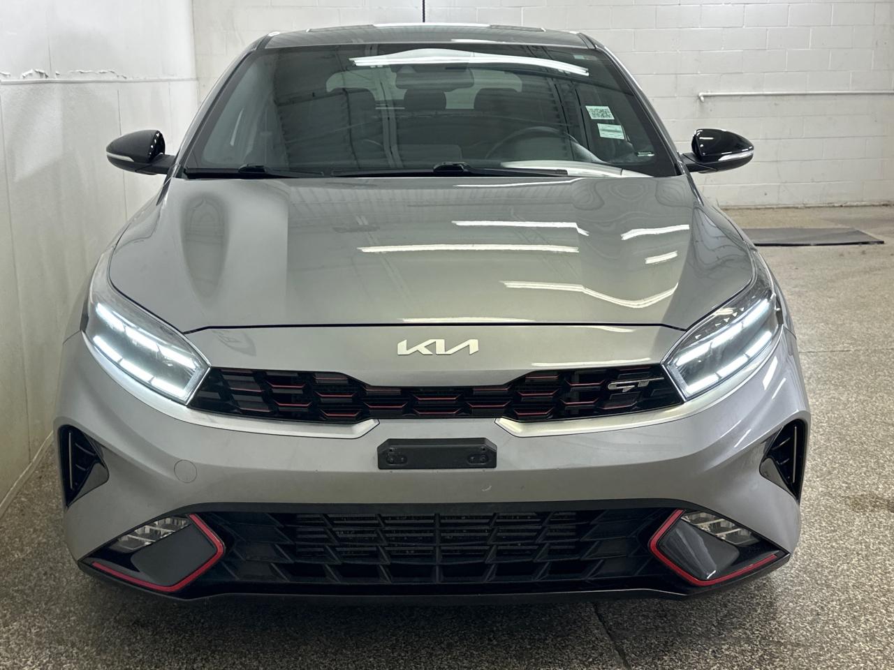 2022 Kia Forte5 GT 4dr Hatchback Photo2