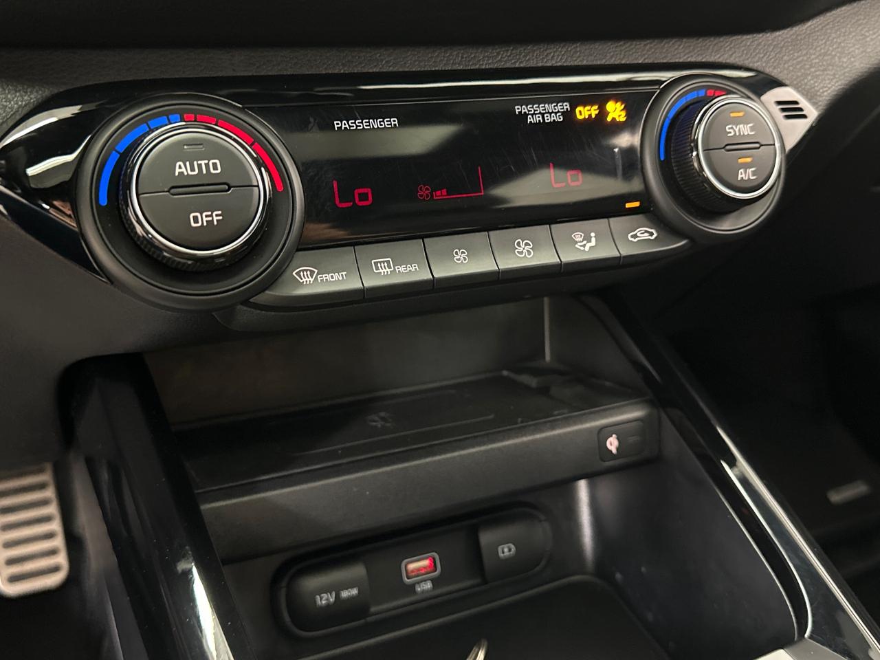 2022 Kia Forte5 GT 4dr Hatchback Photo