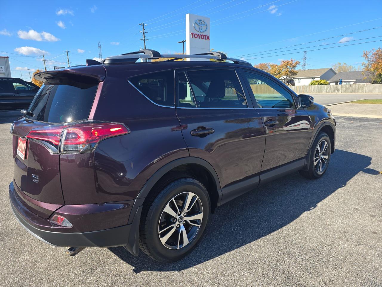 2018 Toyota RAV4 XLE 4dr All-wheel Drive Photo
