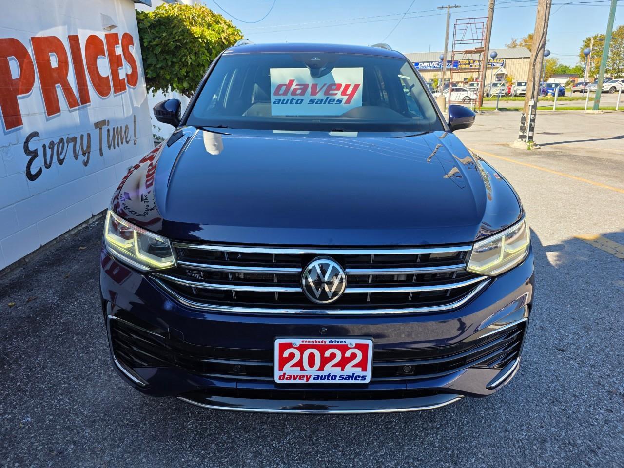2022 Volkswagen Tiguan Highline R-LINE 4dr All-wheel Drive 4MOTION Photo