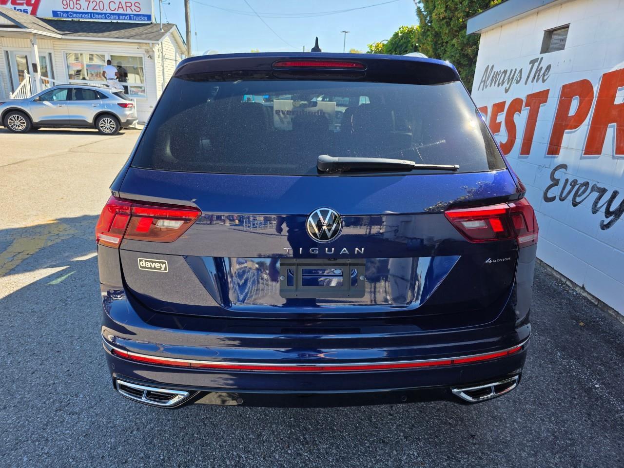 2022 Volkswagen Tiguan Highline R-LINE 4dr All-wheel Drive 4MOTION Photo