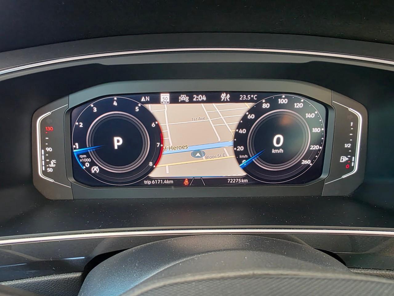 2022 Volkswagen Tiguan Highline R-LINE 4dr All-wheel Drive 4MOTION Photo