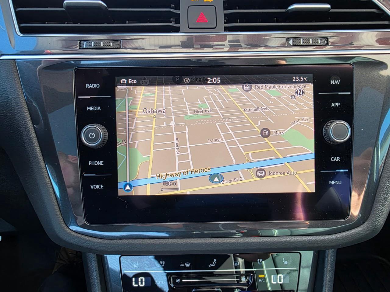 2022 Volkswagen Tiguan Highline R-LINE 4dr All-wheel Drive 4MOTION Photo