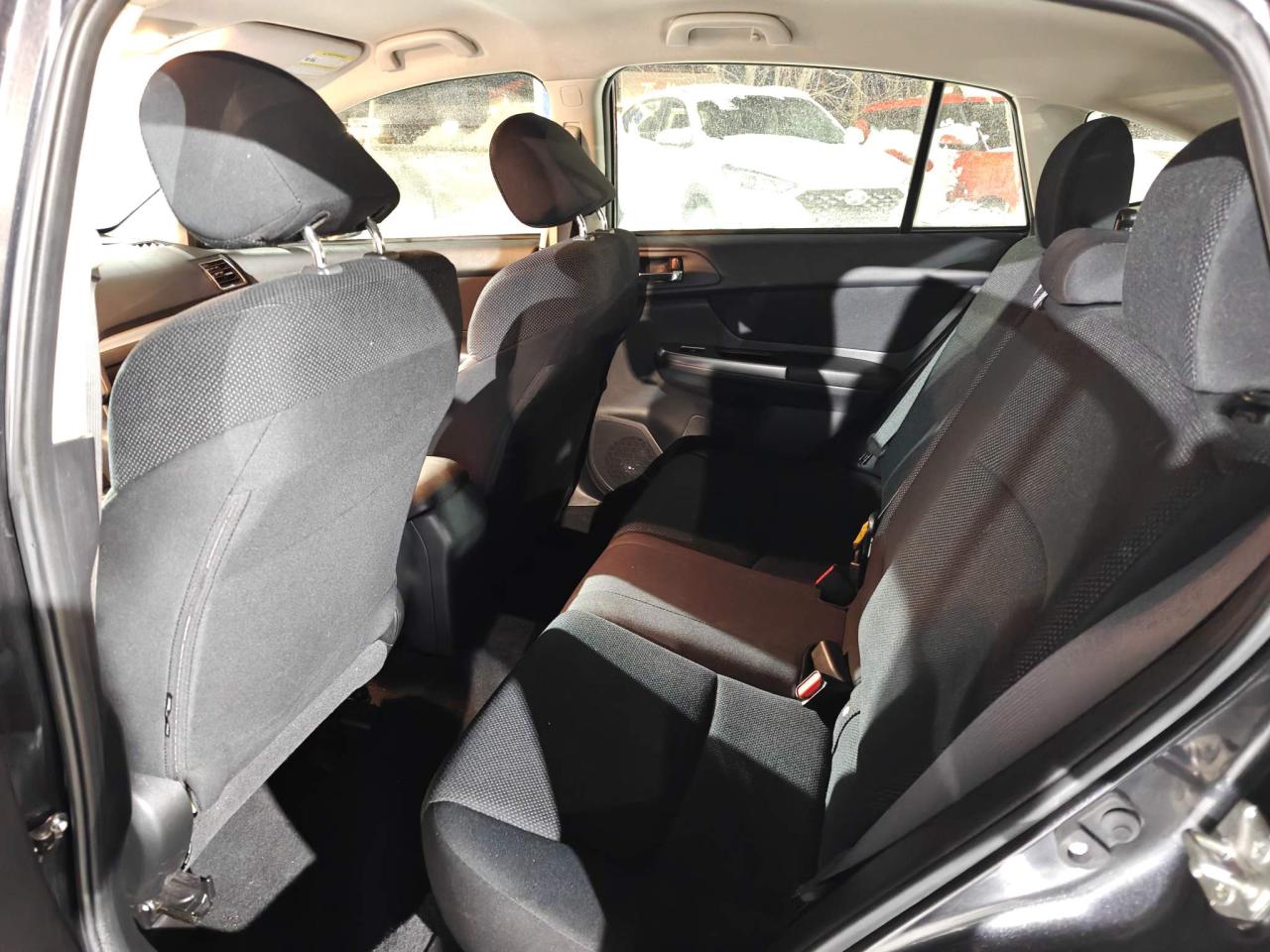 2016 Subaru Impreza 2.0i Touring Package (CVT) 4dr Hatchback Photo