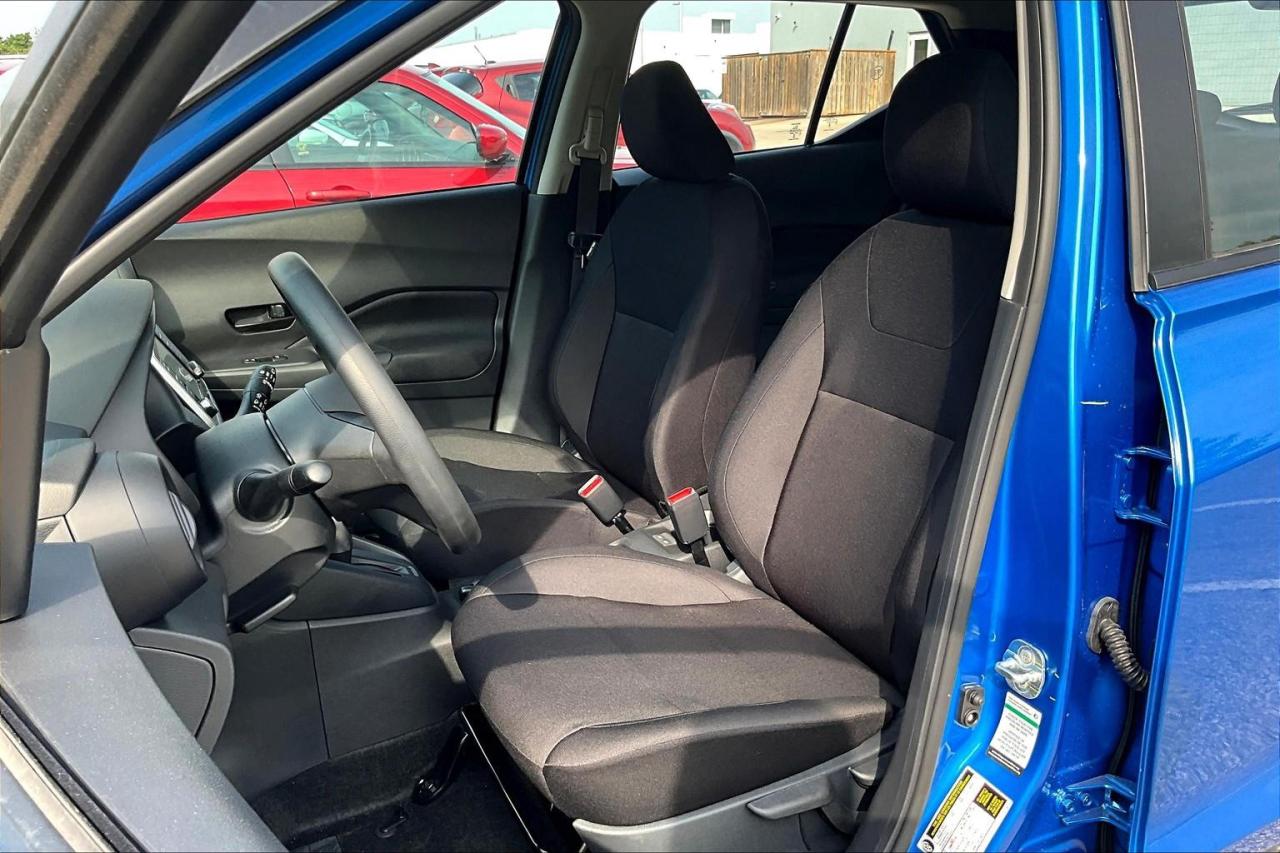 2025 Nissan Kicks Play S 4dr Front-Wheel Drive Photo