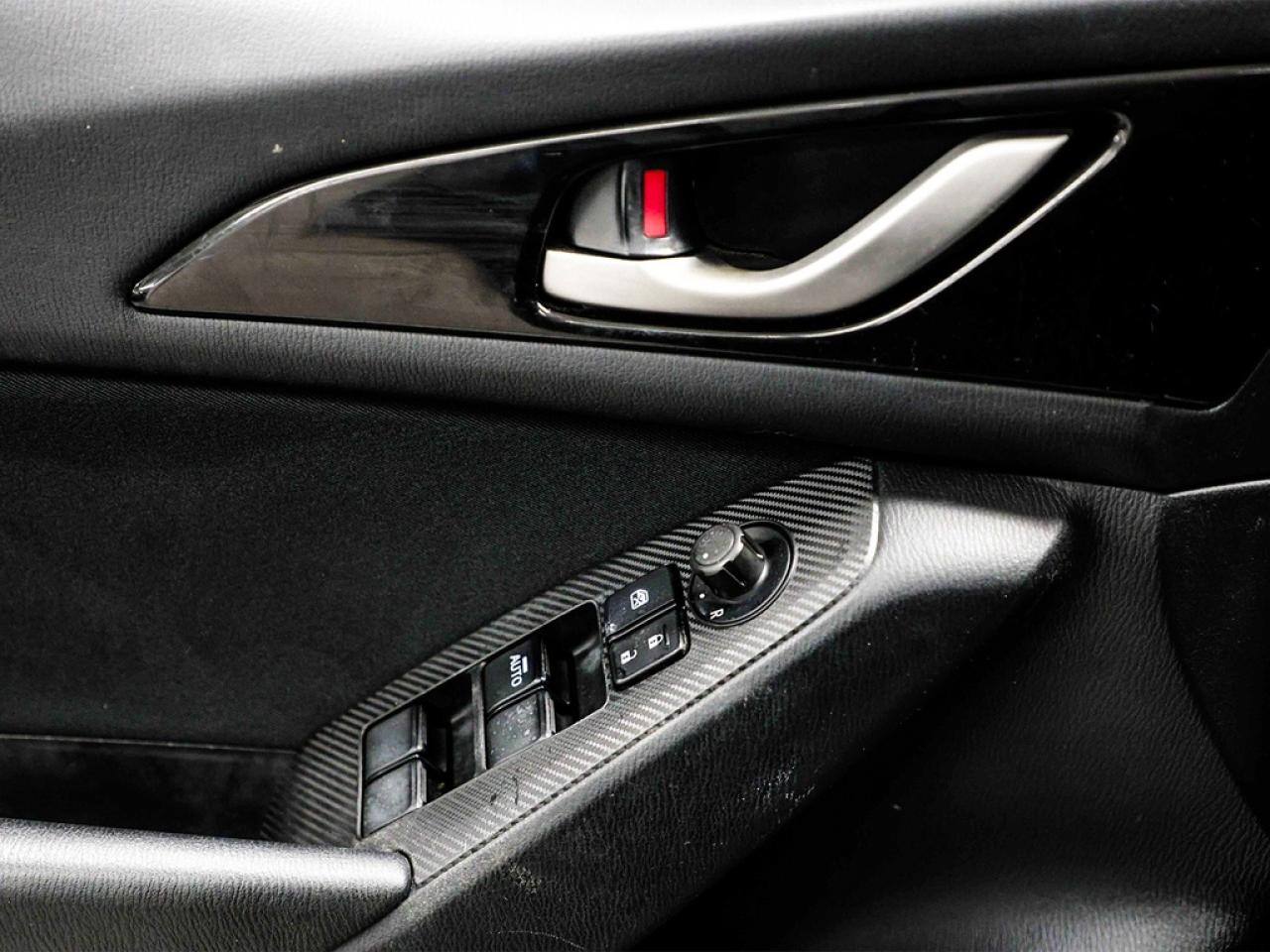 2014 Mazda Mazda3 Sport  Photo