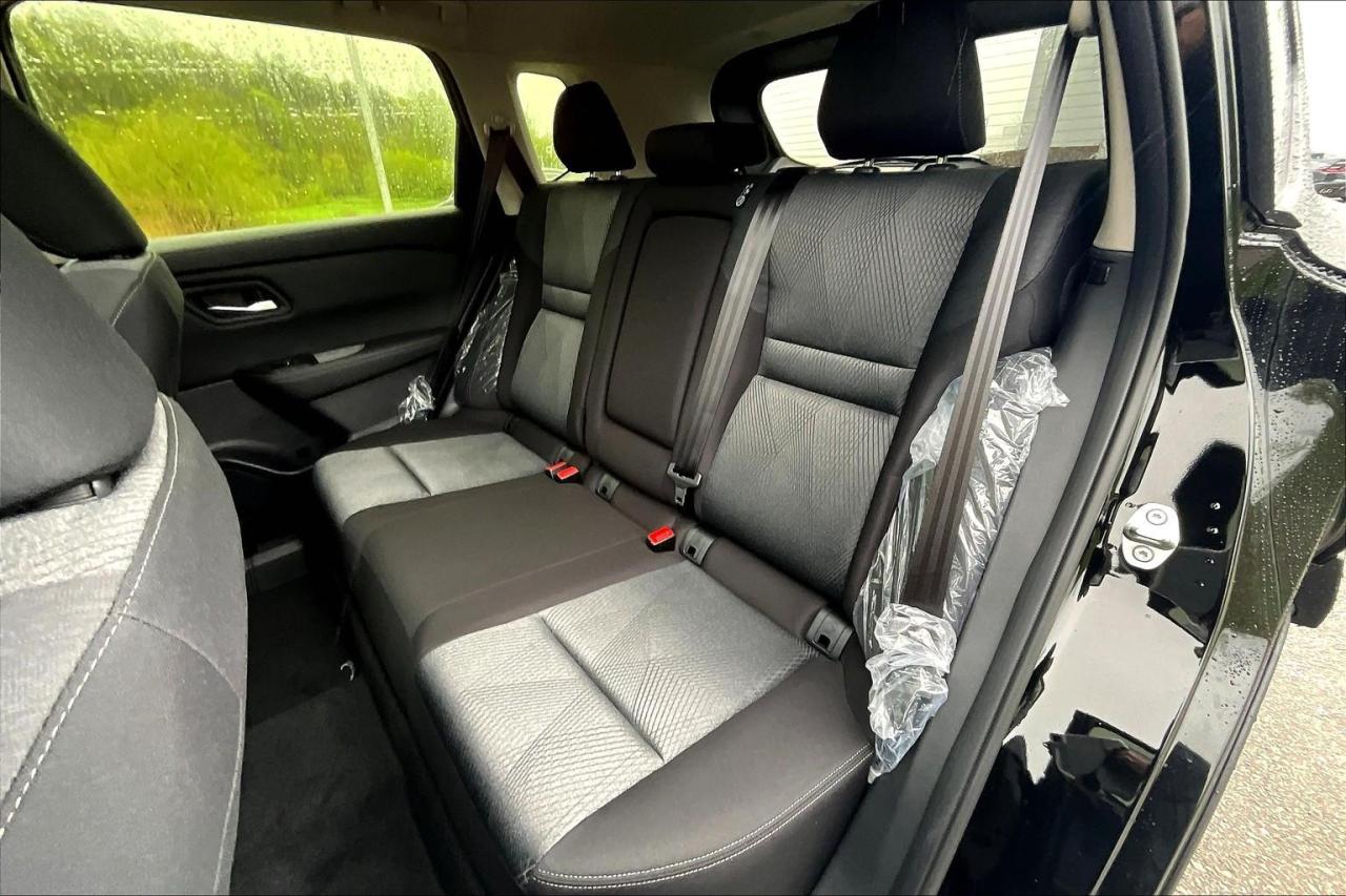 2025 Nissan Rogue SV Moonroof 4dr All-Wheel Drive Sport Utility Photo