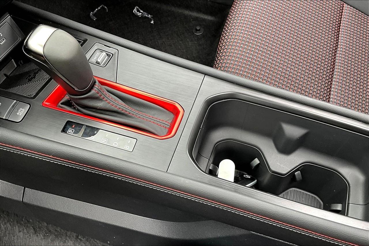 2025 Nissan Kicks SR 4dr All-Wheel Drive Photo