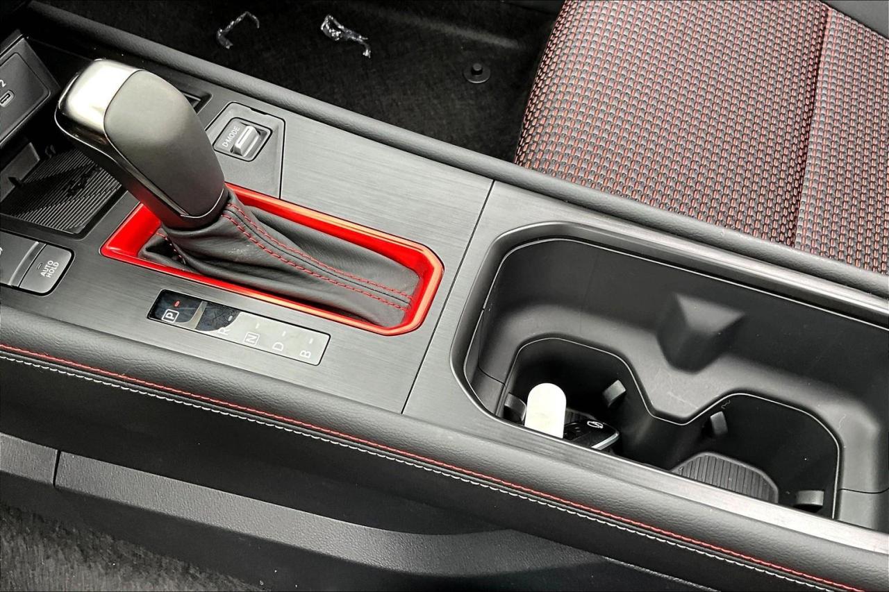 2025 Nissan Kicks SR 4dr All-Wheel Drive Photo