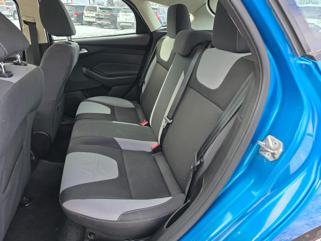 2014 Ford Focus SE 4dr Hatchback Photo