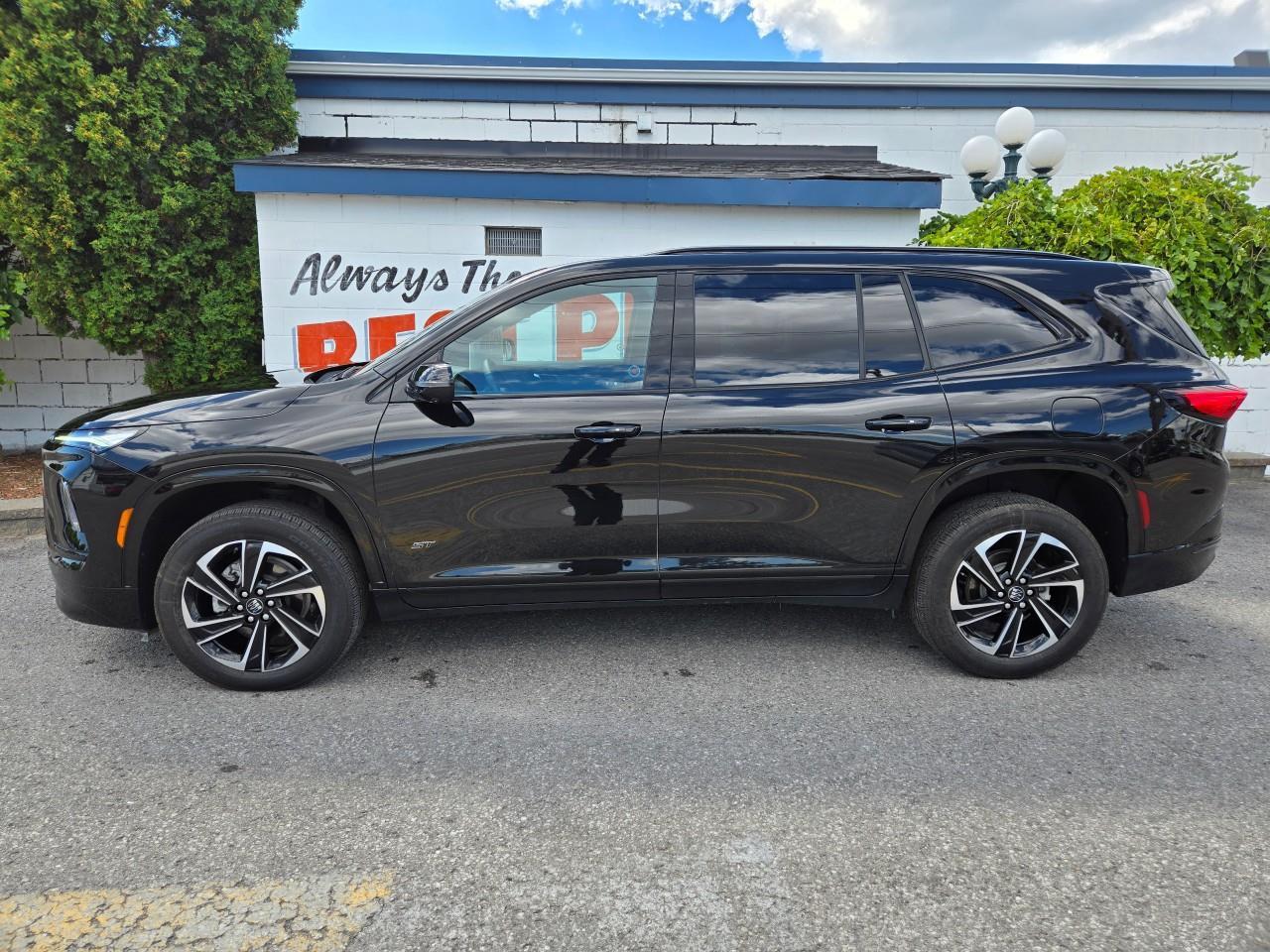 2025 Buick Enclave Sport Touring 4dr All-Wheel Drive Photo4