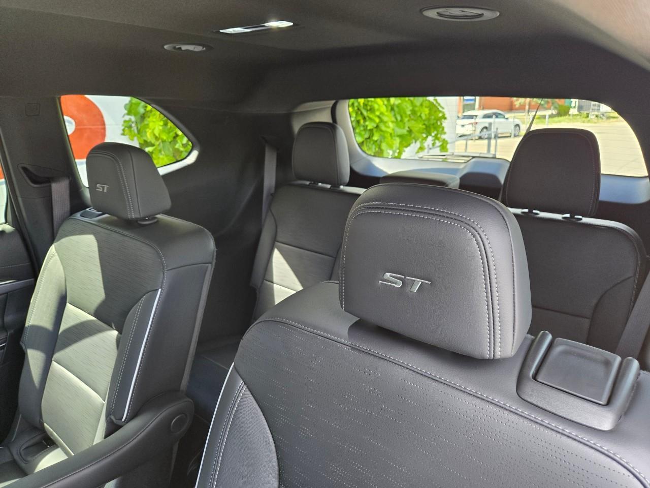 2025 Buick Enclave Sport Touring 4dr All-Wheel Drive Photo