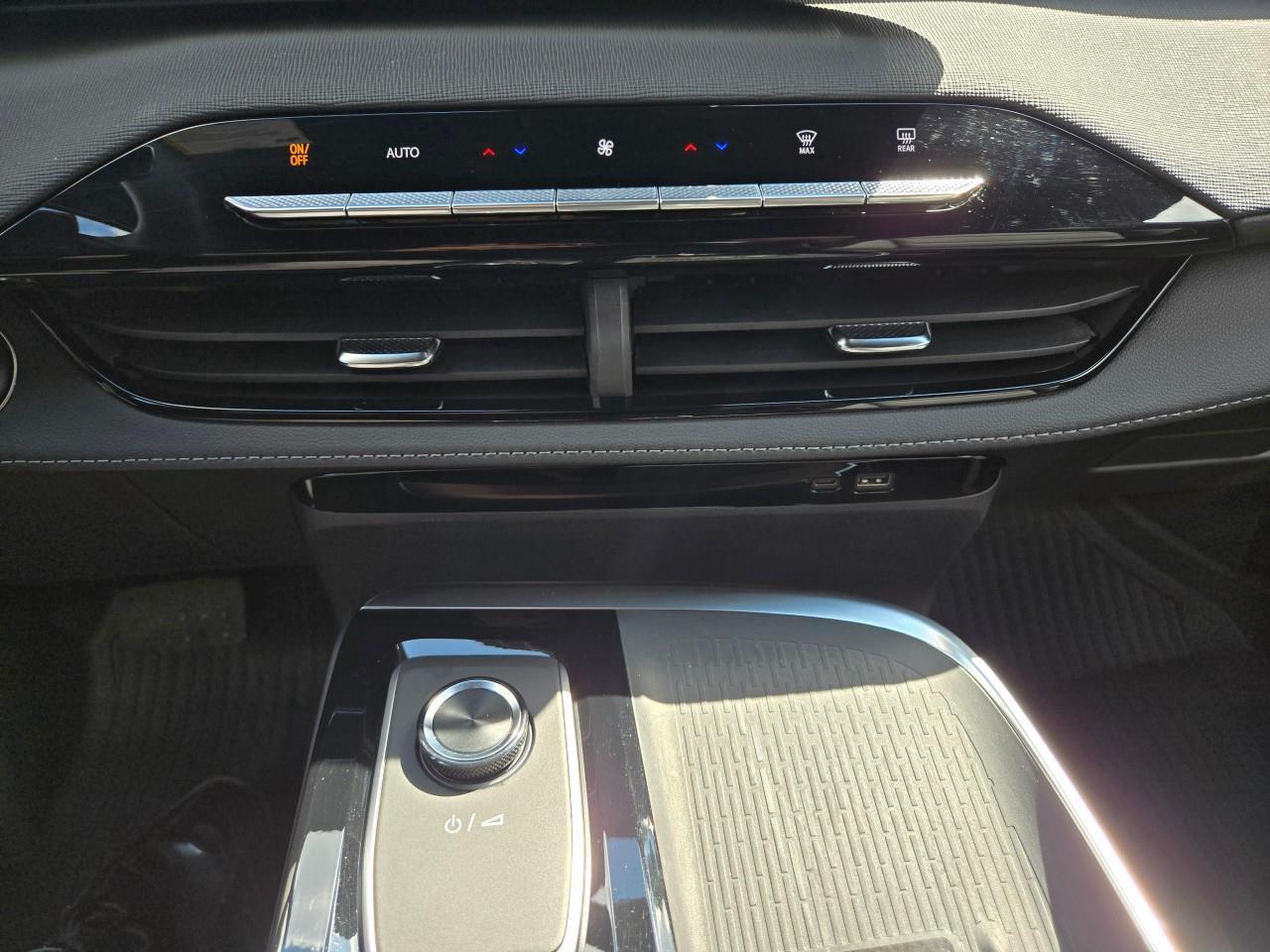 2025 Buick Enclave Sport Touring 4dr All-Wheel Drive Photo