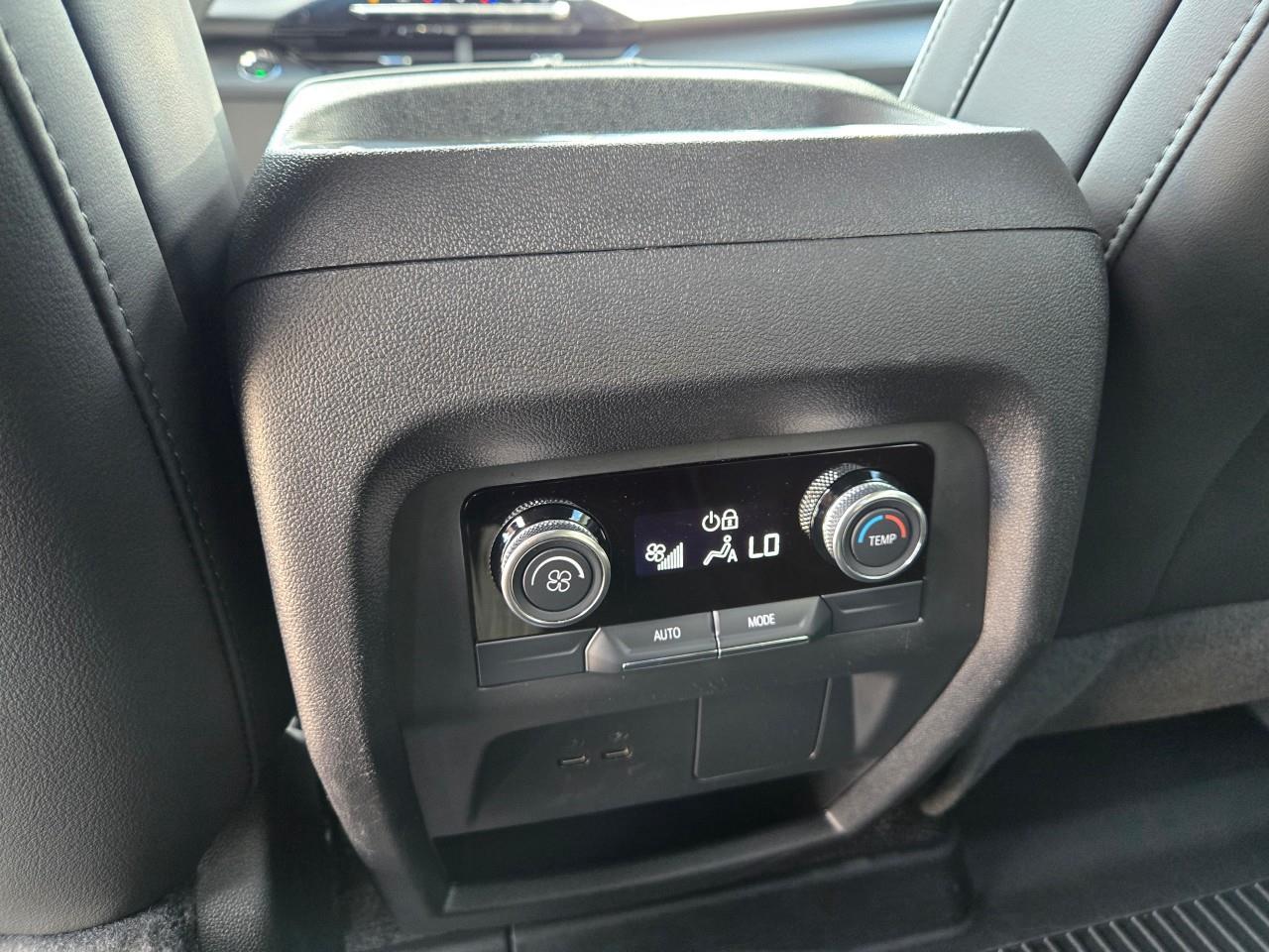 2025 Buick Enclave Sport Touring 4dr All-Wheel Drive Photo