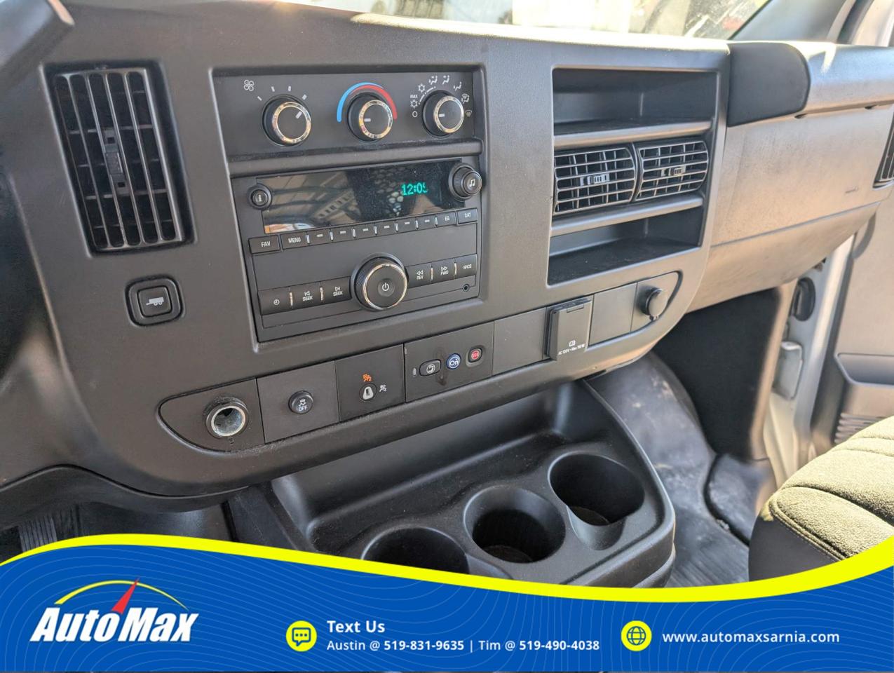 2019 GMC Savana 2500 Work Van Rear-Wheel Drive Cargo Van Photo