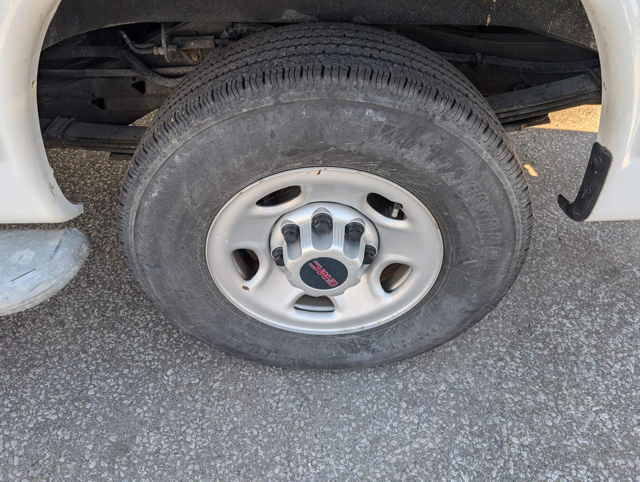 2019 GMC Savana 2500 Work Van Rear-Wheel Drive Cargo Van Photo