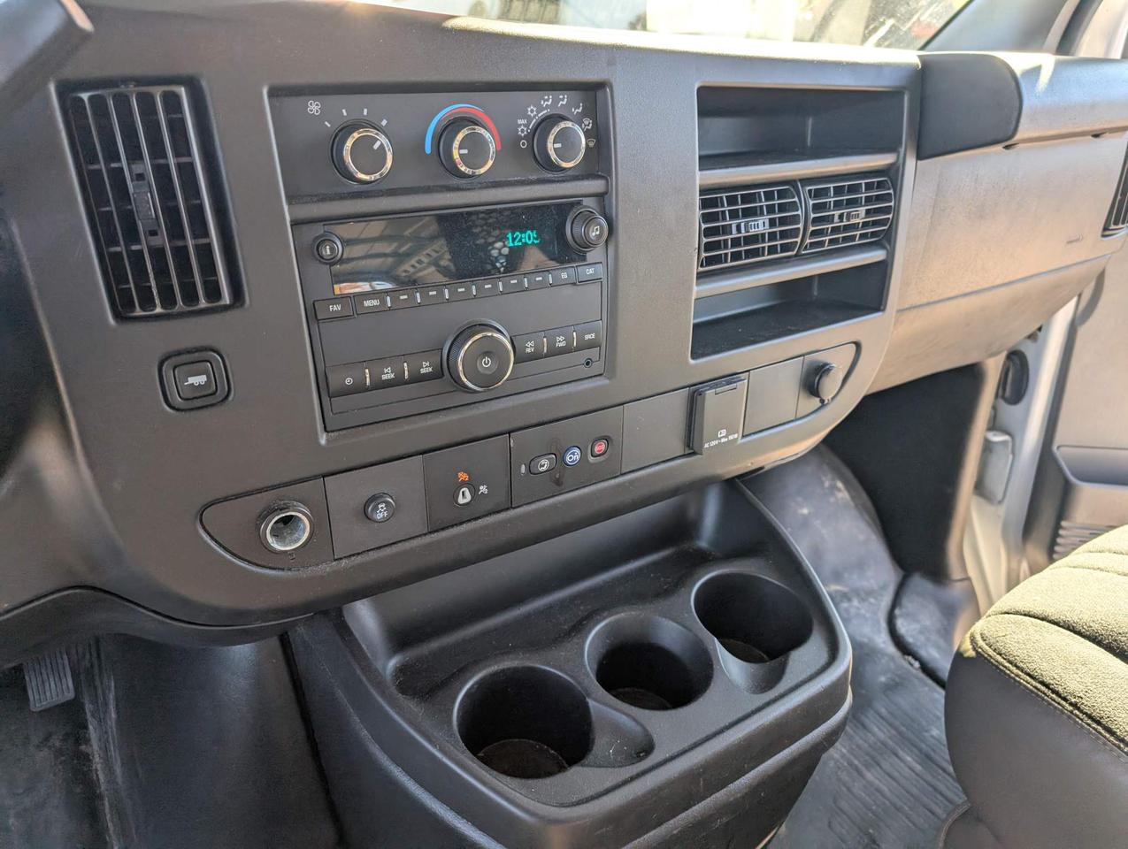 2019 GMC Savana 2500 Work Van Rear-Wheel Drive Cargo Van Photo