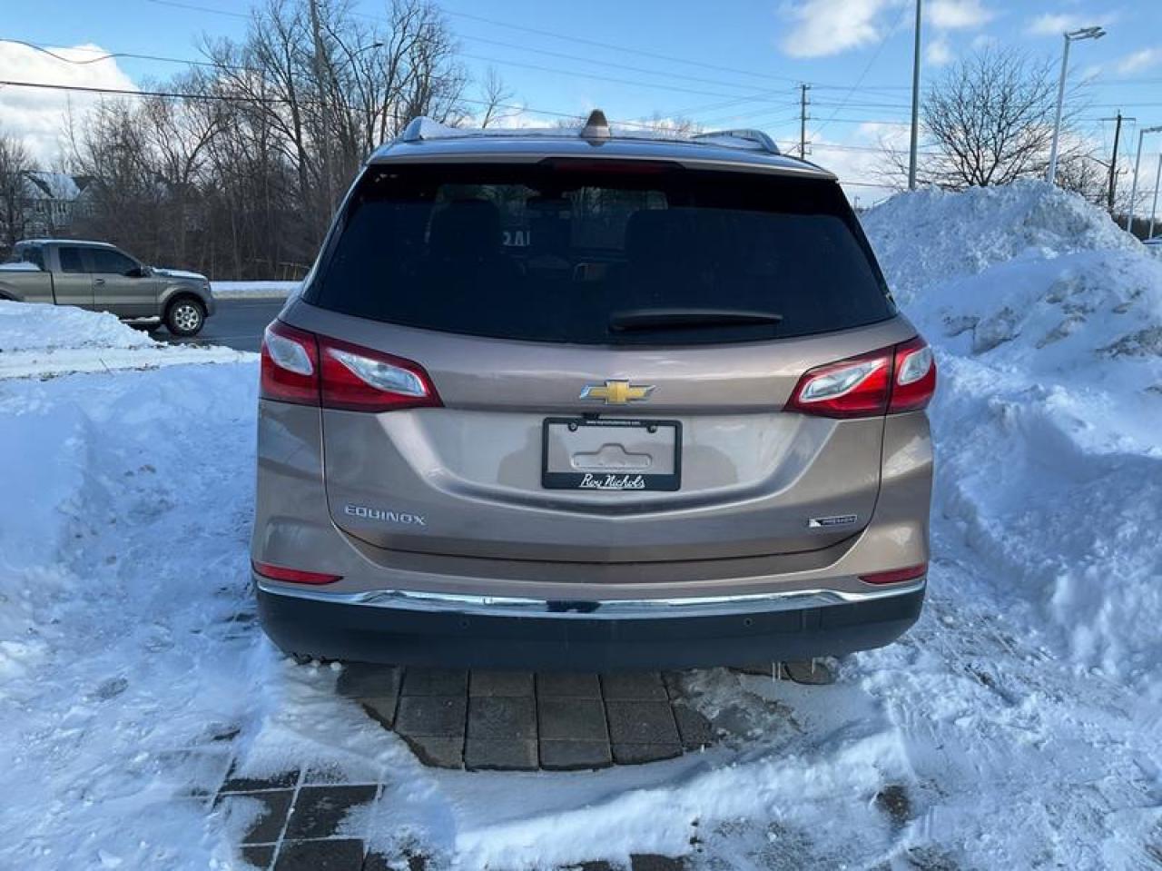 2018 Chevrolet Equinox Premier Photo