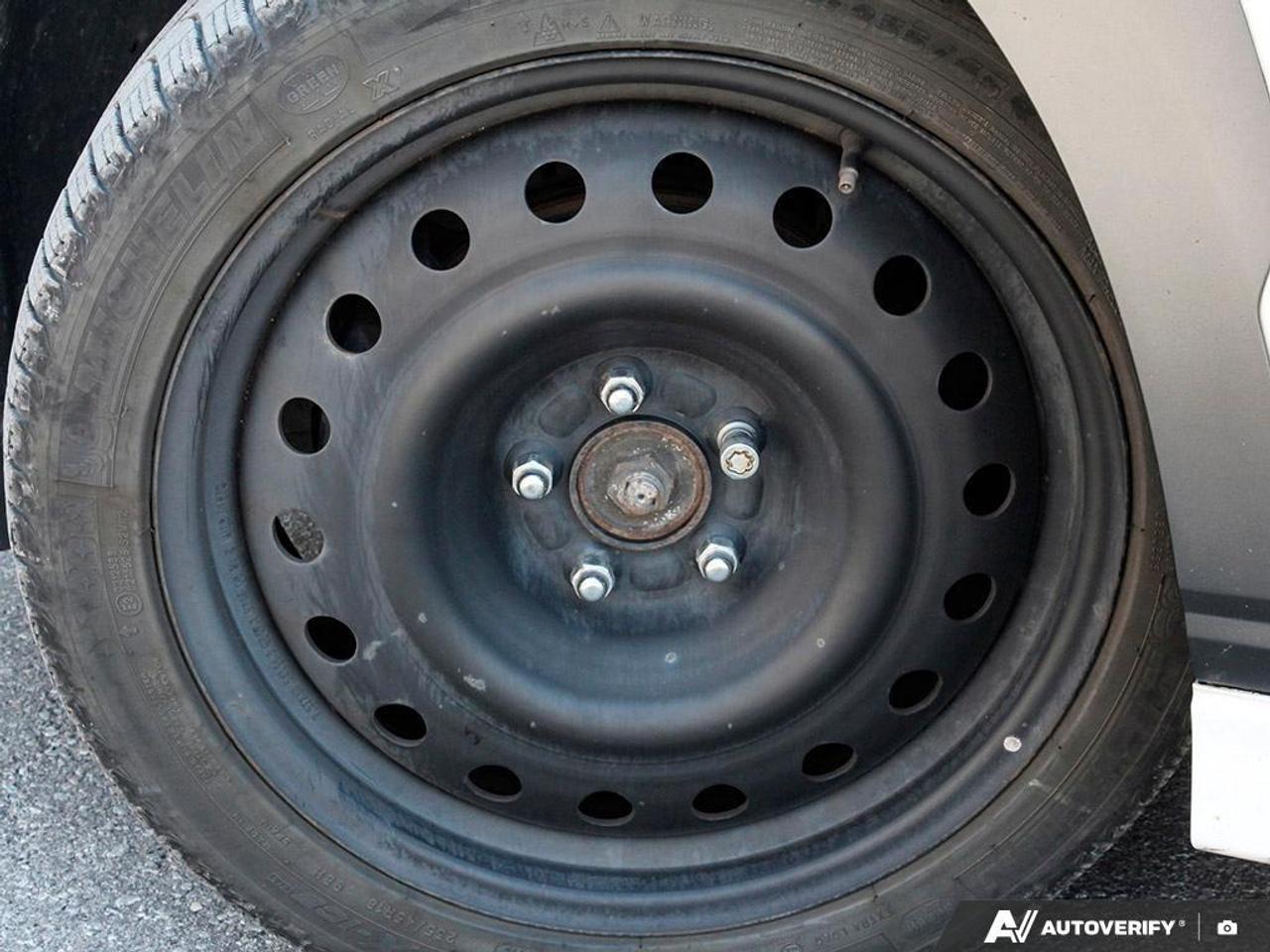 2020 Hyundai KONA 1.6T Trend w/Two-Tone Roof 4dr All-Wheel Drive Photo