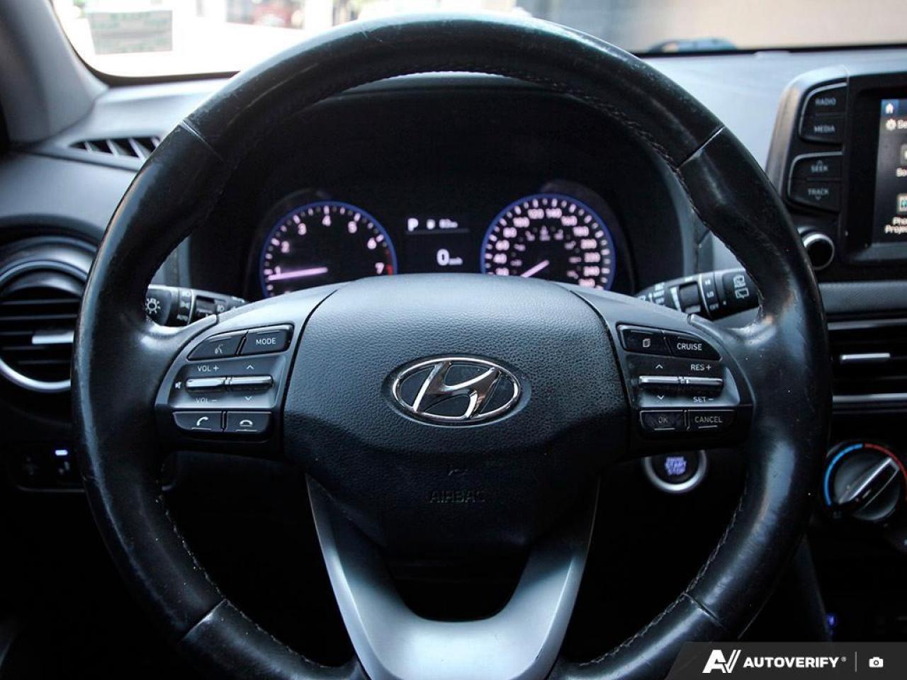 2020 Hyundai KONA 1.6T Trend w/Two-Tone Roof 4dr All-Wheel Drive Photo